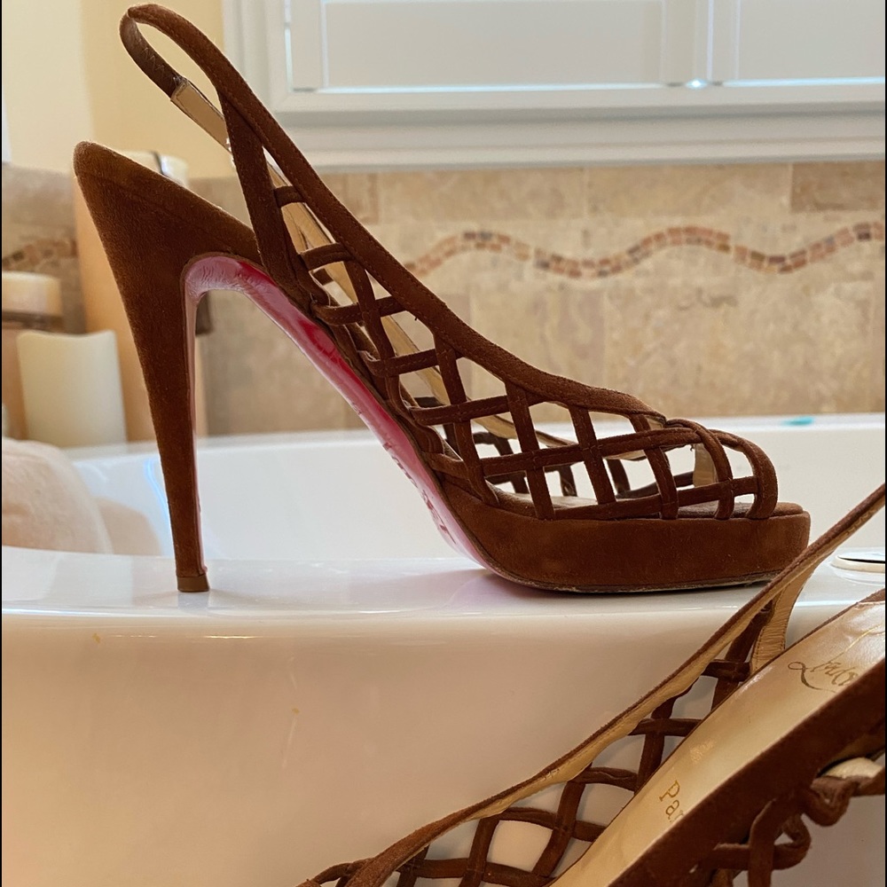 👠 Red Hot 👠 Louboutins